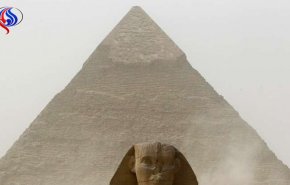 إنقاذ مواطن مصري حاول الانتحار من فوق هرم 