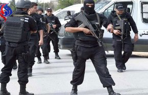 أثناء مطاردته من قبل الامن.. انتحارى يفجر نفسه بتونس