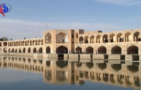 تقرير مصور..حديقة الطيور في مدينة أصفهان