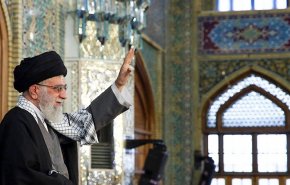 قائد الثورة الاسلامية يلقي خطابا بمناسبة رأس السنة في مشهد المقدسة
