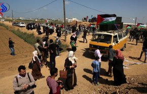 صور.. بدء تدفق الفلسطينيين تجاه مخيمات العودة شرق القطاع