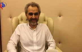 وليد بن طلال في حضن سجّانه!
