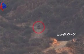 شاهد: ماذا حدث لآلية سعودية في كمين نوعي للجيش اليمني