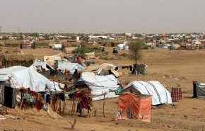 ضحايا بغارتين لطائرات العدوان على مخيمات نازحي الحديدة