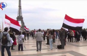 شبح العدوان على اليمن يطارد ابن سلمان بباريس +فيديو
