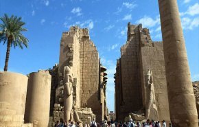 بالصور: مصر تستلم قطعًا أثرية مهربة منذ 91 عامًا
