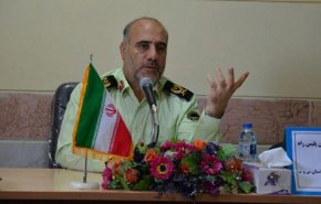 شرطة طهران تعتقل عددا من المتلاعبين بسوق العملة الاجنبية