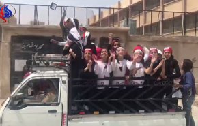 شاهد.. احتفالات بخروج المسلحين من دوما 