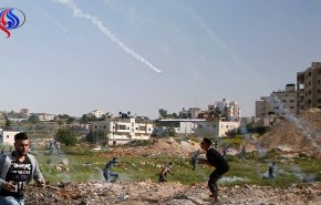 فيديو؛ اصابة عشرات الفلسطينيين في الضفة خلال مواجهات مع الاحتلال