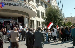 بلدان عربيان يؤيدان الضربة الثلاثية على سوريا .. تعرف عليهما !