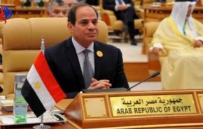 موجة سخرية على صواريخ السيسي البلاستيكية.. ومذيعة تحاول تبريرها (فيديو)!