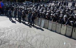 احتجاجات في أرمينيا على احتمال تنصيب الرئيس السابق رئيسا للحكومة