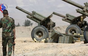 الجيش السوري يواصل قصف الحجر الأسود وأنباء عن تصفية قيادي داعشي