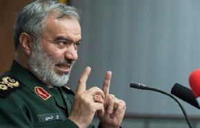 الادميرال فدوي: الاميركان يرضخون لقوة بحرية الحرس في الخليج الفارسي