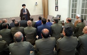 تجلیل فرمانده معظم کل قوا از مواضع وحدت‌آفرین فرمانده ارتش