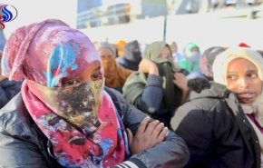 مقتل و إنقاذ مئات المهاجرين قبالة السواحل الليبية