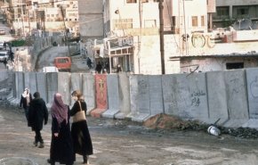 قوات الاحتلال تحاصر جامعة أبو ديس في القدس المحتلة
