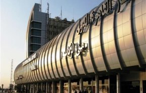 حفتر يغادر القاهرة متجها إلى بنغازي