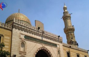 الإحتفال بذكري ليلة النصف من شعبان في مسجد السيدة زينب بالقاهرة