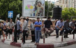 أكثر من ربع مليون عامل عاطل بغزة