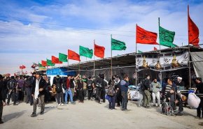 المواکب الايرانية تستضيف زائري العتبات المقدسة في العراق
