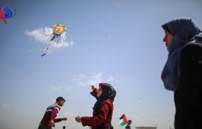 هل تصدق..احدث الطائرات الاسرائيلية تقنيا تلاحق طائرة ورقية