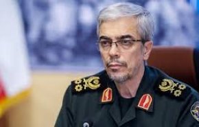 رئيس الاركان الايرانية يزور باكستان قريباً

