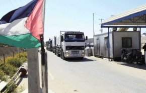 الإحتلال يغلق معبر كرم أبو سالم وتدمر نفقا قرب الحدود