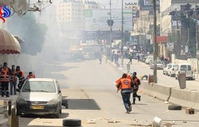 قنابل الغاز لجيش الاحتلال تصيب 15 فلسطينيا شمالي البيرة