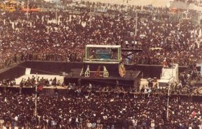 الامام الخميني (رض).. 