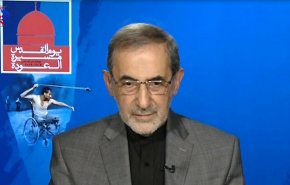 ولايتي: سنقف بصلابة دفاعاً عن الشعب الفلسطيني