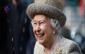 تكريم ملكة بريطانيا لـ