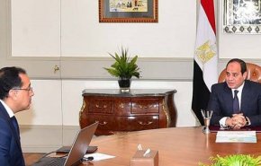 الحكومة المصرية الجديدة تؤدي اليمين أمام السيسي