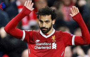 بعثة المنتخب المصري تحتفل بعيد ميلاد صلاح (فيديو)