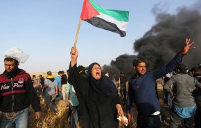 بدء توافد آلاف من الفلسطينيين الى مخيمات العودة

