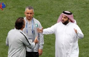 تركي آل الشيخ ردا على رئيس (يويفا): تريد مقابلتي سرا !