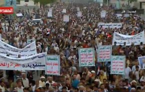 ابناء الحديدة يوجهون بياناً قوياً للعدوان السعودي بعد مسيرتهم الحاشدة