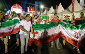 شاهد...المشجعون الايرانيون في 