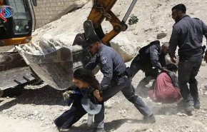بالفيديو: جنود الاحتلال يسحلون فلسطينيات بعد نزع حجابهم في شرقي القدس