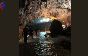 ملياردير الفضاء الأميركي ينشر فيديو من الكهف التايلاندي
