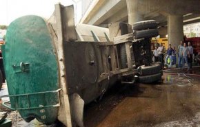 بازهم واژگونی و انفجار یک تانکر سوخت حادثه آفرید