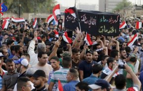بالفيديو..المظاهرات تتصاعد في البصرة والعبادي يعلن عن حزمة اجراءات