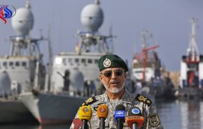 الأدميرال سياري: الجيش الإيراني سيرد على التهديدات المعادية بحزم