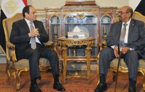 عن ماذا يبحث السيسي في زيارته الخامسة إلى السودان؟