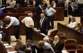سفير فلسطين في القاهرة يكشف خطة مواجهة قانون 