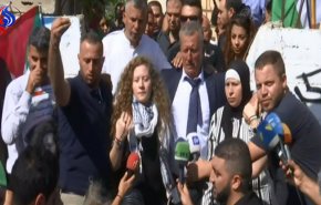 أين ذهبت عهد التميمي بعد إطلاق سراحها مباشرة وماذا قالت؟