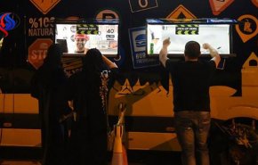 فشارهای اقتصادی، سعودی‌ها را به مشاغل غیر متعارف سوق داده است