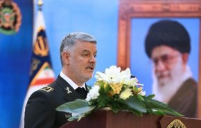 اربع غواصات ومدمرتان ستنضم الى اسطول الجنوب