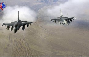 50 قتيلا بغارة أمريكية وهجمات لطالبان في افغانستان