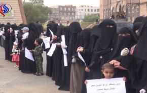 بالفيديو.. سخط عارم على جريمة السعودية بحق أطفال ضحيان